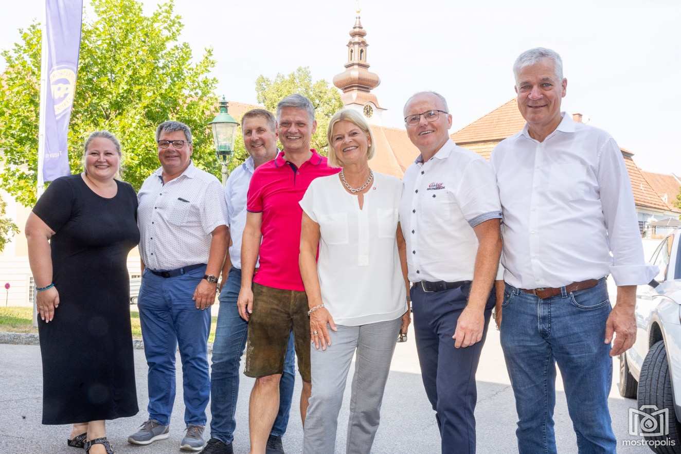 OeVP BezAmst 2024 Familienfest 005.jpg