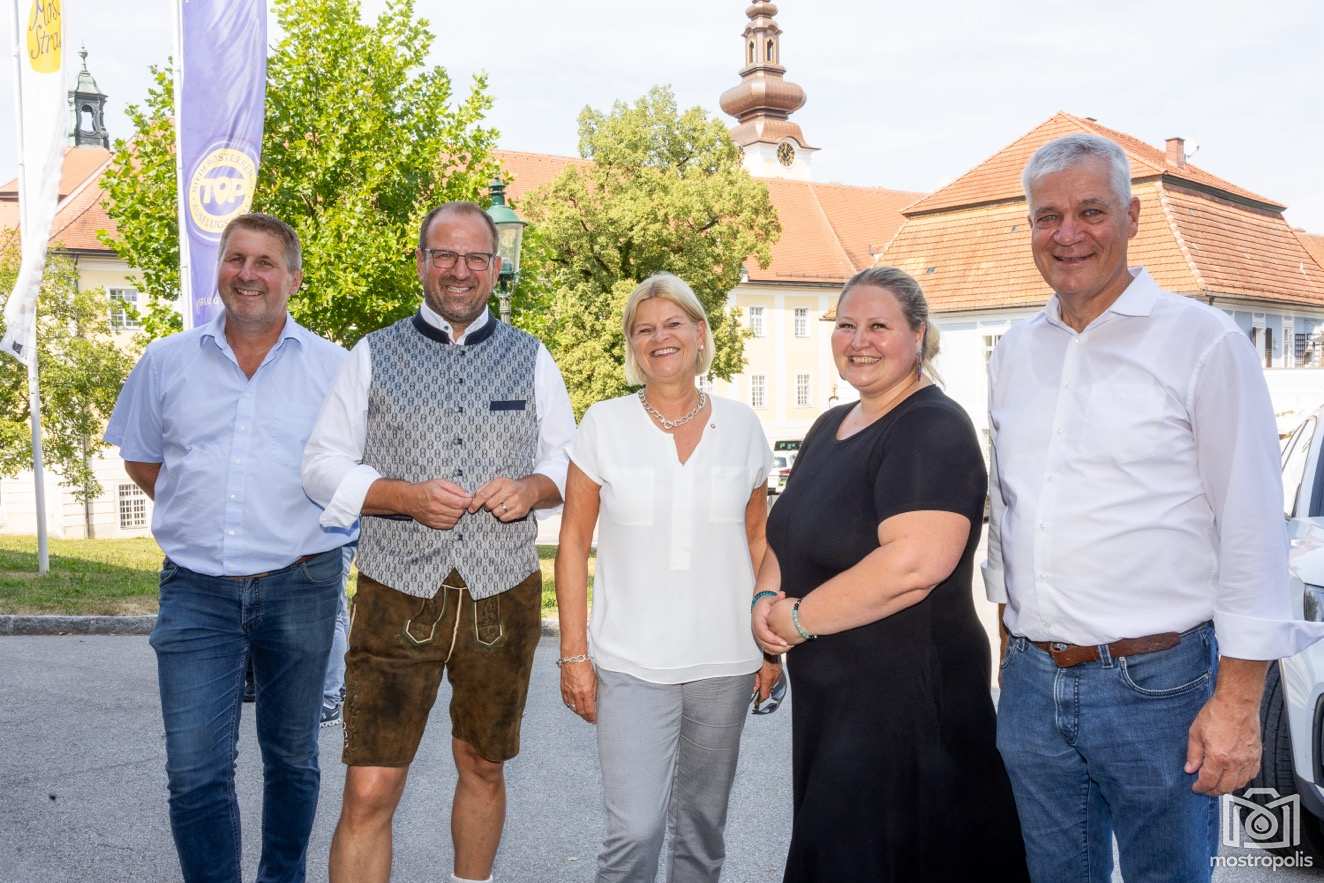 OeVP BezAmst 2024 Familienfest 003.jpg